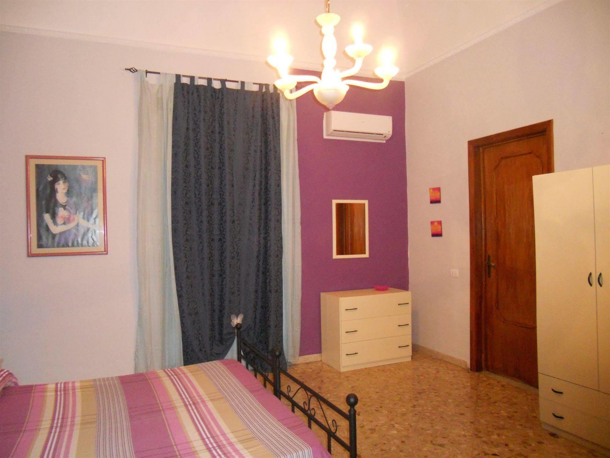 Piccadilly House Bed & Breakfast Catania Exterior foto